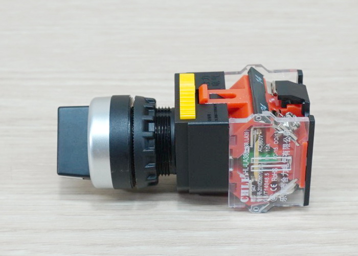 LAY38-20X3 AC415V 10A (3-Position) Industrial Selector Rotary Switch (On-Off-On) self-locking