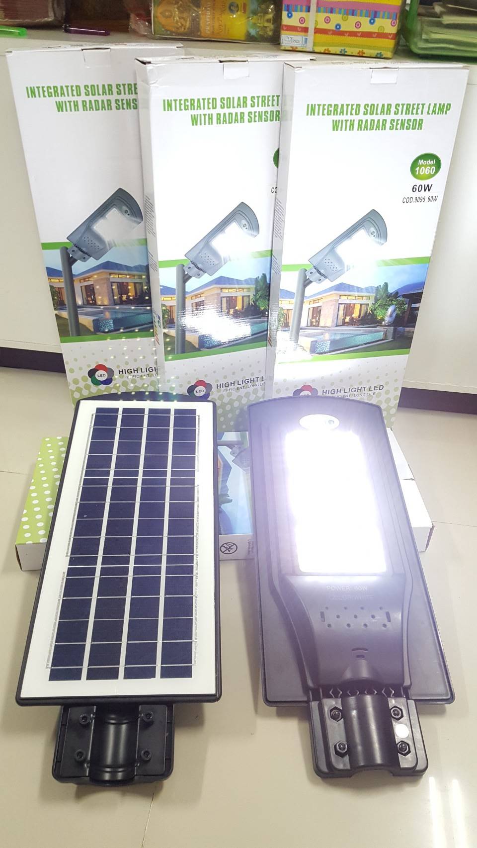 Street Light Solar Cell 200w แสงขาว (ความสูง 6-8 เมตร)