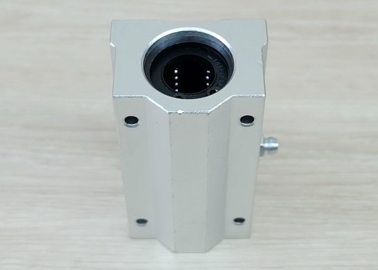 SCS16LUU Linear Ball Bearing Block 16mm