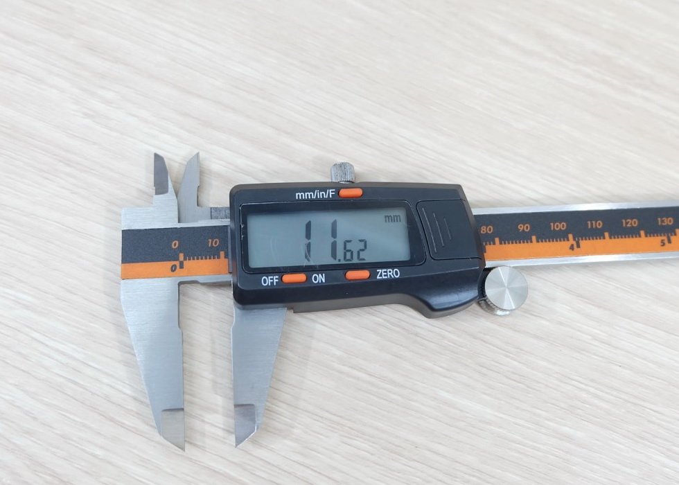 Syntek, Fractional Display 150mm Stainless Steel Digital Vernier Caliper, Accuracy ±0.04mm