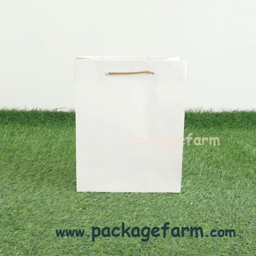 ถุงกระดาษอาร์ตขาว เบอร์ 4 แนวตั้ง ขนาด 8" x 10" x 4"