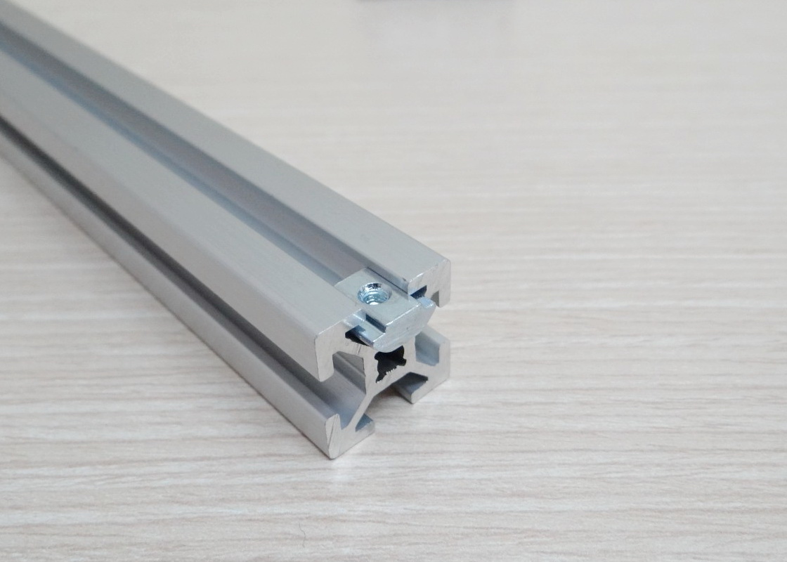 T-Nut M4 (20 ตัว/ชุด) สำหรับ Series 20 Alu Profile