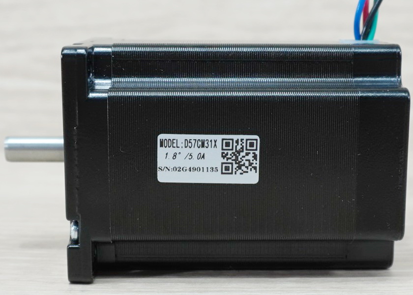 Leadshine - Stepper Motor (Nema 23) แรงบิด 3.1N.m 5A Shaft 8mm (D57CM31X)