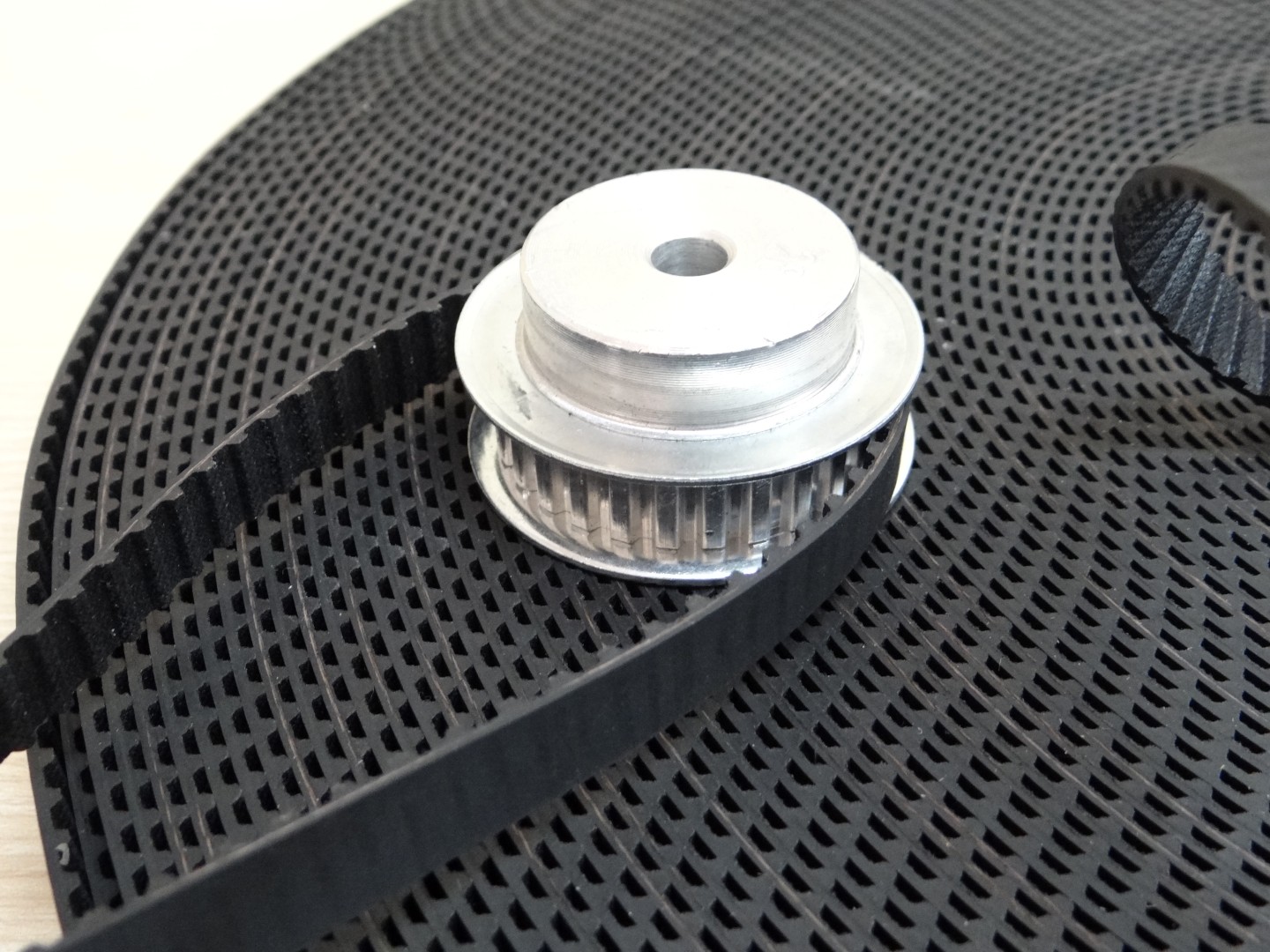 XL-10mm Rubber Open Timing Belt (สานแถบเส้นไฟเบอร์กลาส ราคา/1เมตร)