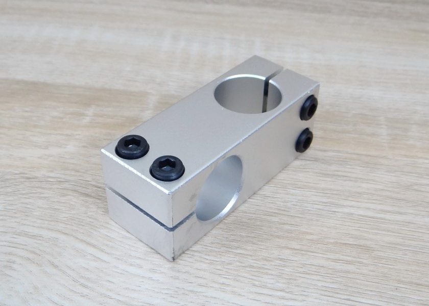 25mm x 25mm Holes Cross Shaft Support Aluminum Alloy