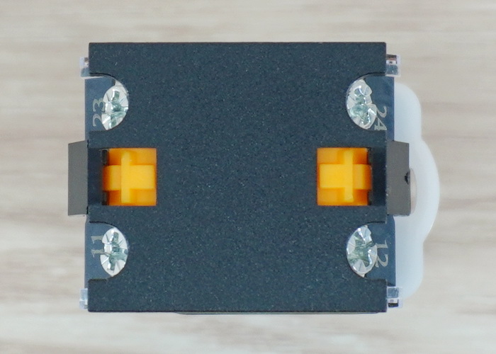 LA38 22mm Flat Head Pushbutton Switch 1NO/1NC Reset (Blue - กดติด-ปล่อยดับ) LA38-11BN