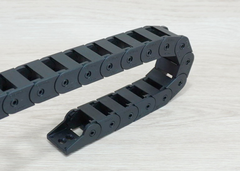 15 X 20 mm Cable Drag Chain R28mm ยาว 1M และ End Connectors
