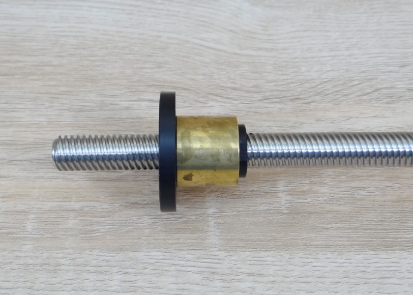 T12 Nut ลดการคลอนสำหรับ Dia 12mm (Lead 2mm) ชนิด POM