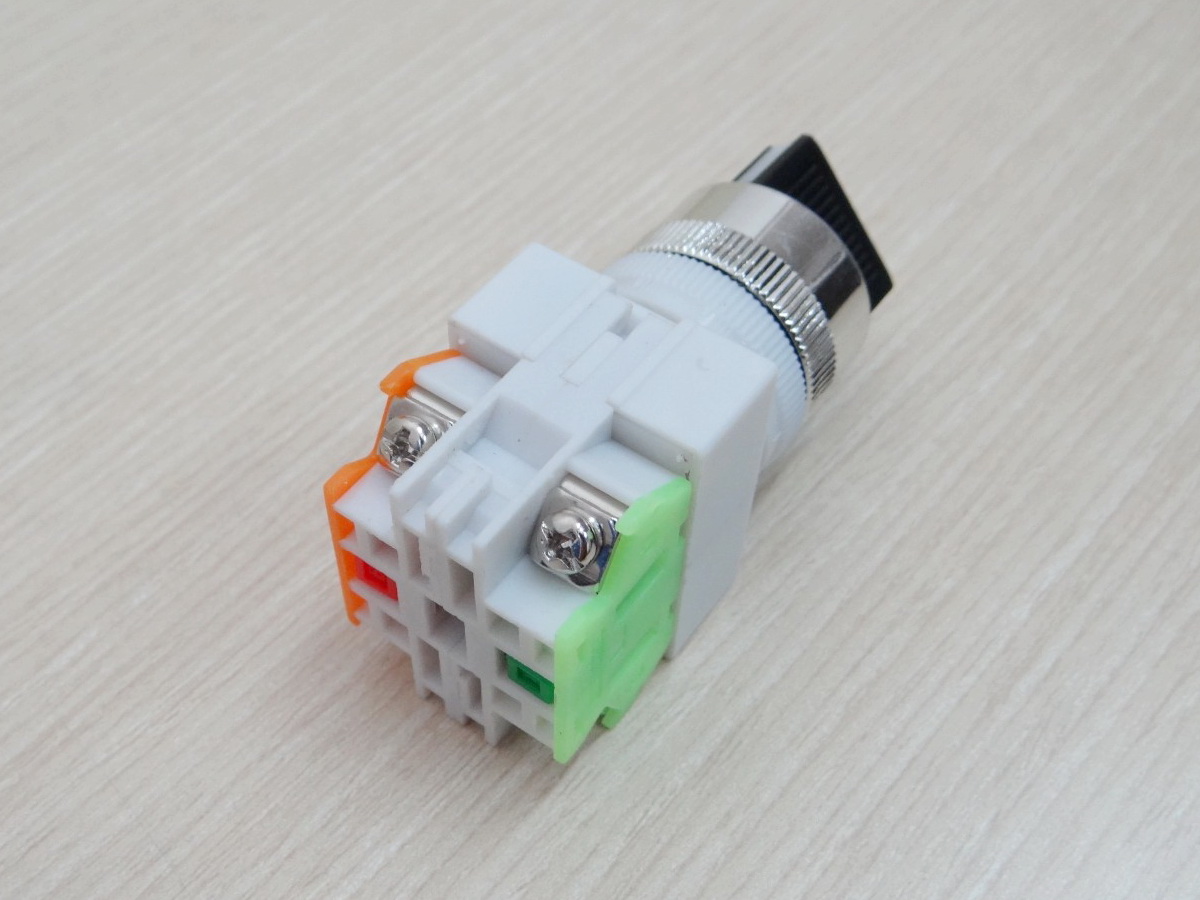 LAY37-11X2 AC660V 10A (2-Position) Industrial Selector Rotary Switch (ON-OFF) self-locking
