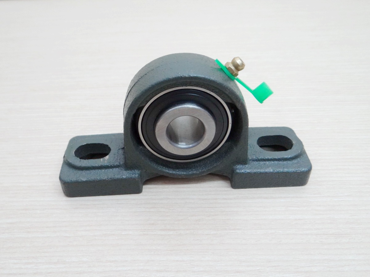 UCP203 Pillow Block Bearing 17mm Cast Iron Housing Self-aligning