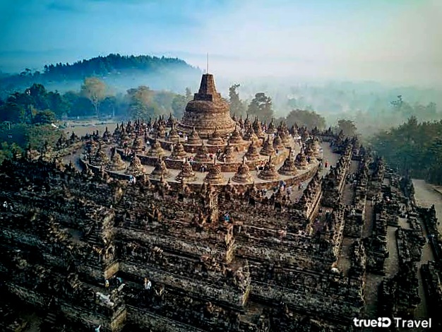 จตุคามรามเทพ รุ่นสัจจะอธิษฐาน (ขนาด 5 ซม. หลังบุโรพุทโธ) ปี50 อ.ลักษณ์ เรขานิเทศ (หลังฝังเม็ดนวโลหะ มีโค้ด หมายเลขกำกับ)