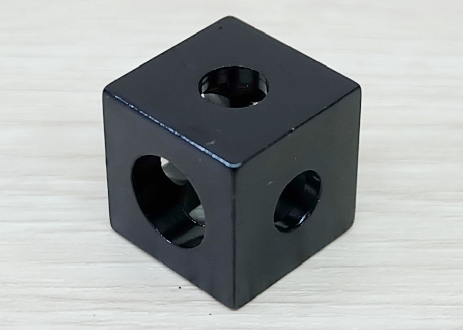 Cube Corner Bracket (Black)