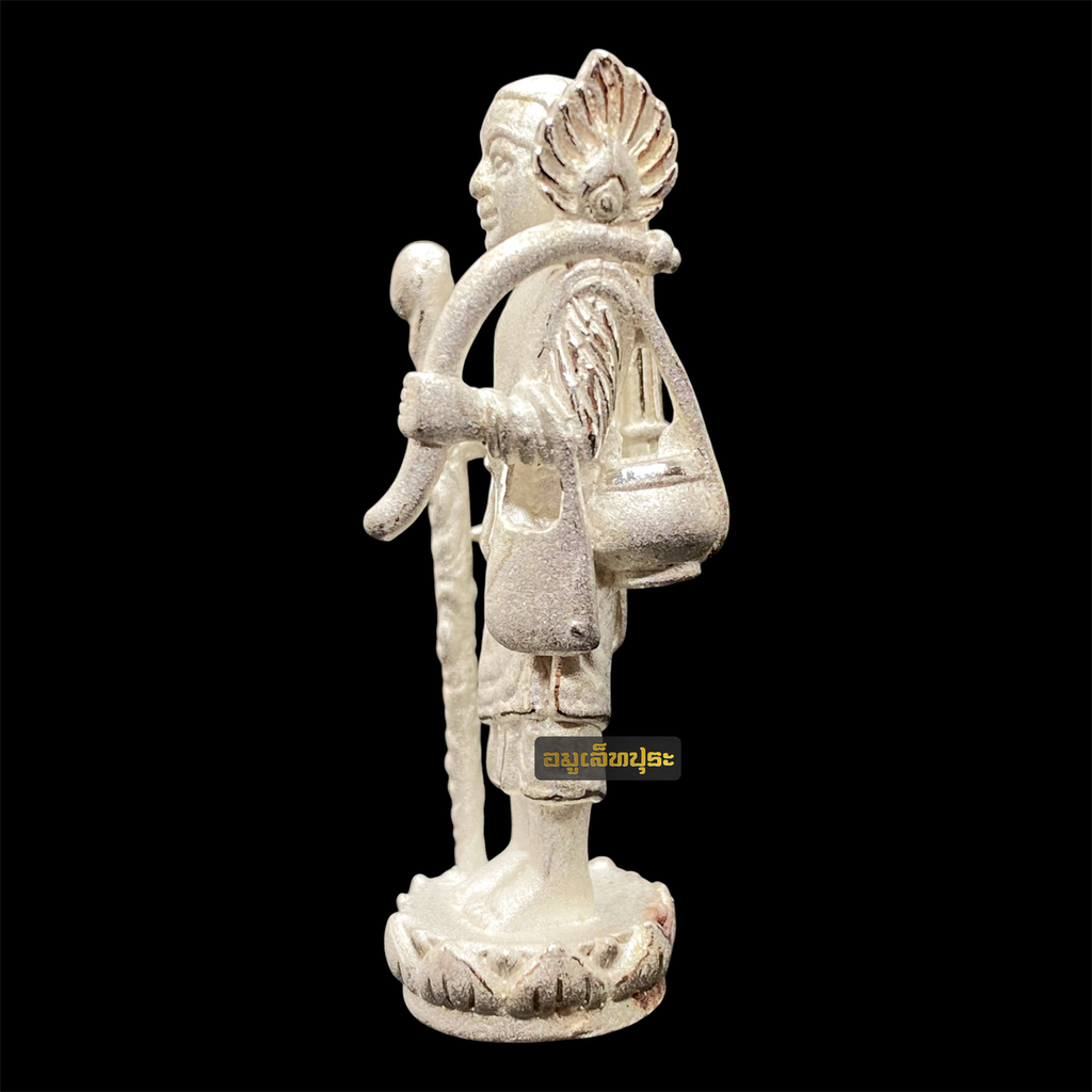 พระสิวลีมหาลาภ (เนื้อเงิน) รุ่นสวัสดิมงคล ปี53 หลวงพ่อสวัสดิ์ วัดศาลาปูน จ.พระนครศรีอยุธยา (ตอกโค้ดใต้ฐาน หมายเลข 156)