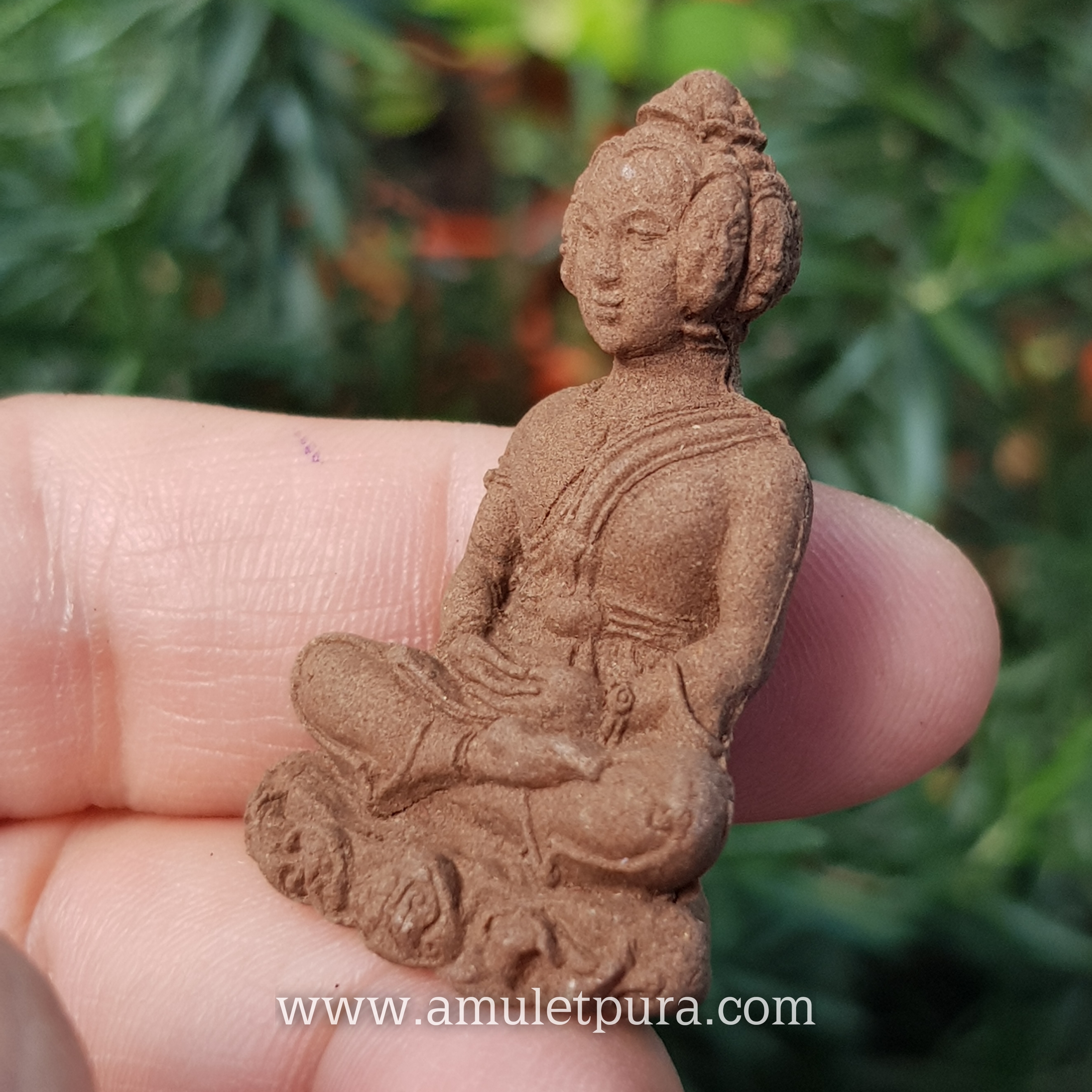 พระเศรษฐีนวโกฏิ เนื้อผงไม้ยอ ปี52 หลวงปู่มา วัดป่ามงคลญาณ จ.อุบลราชธานี