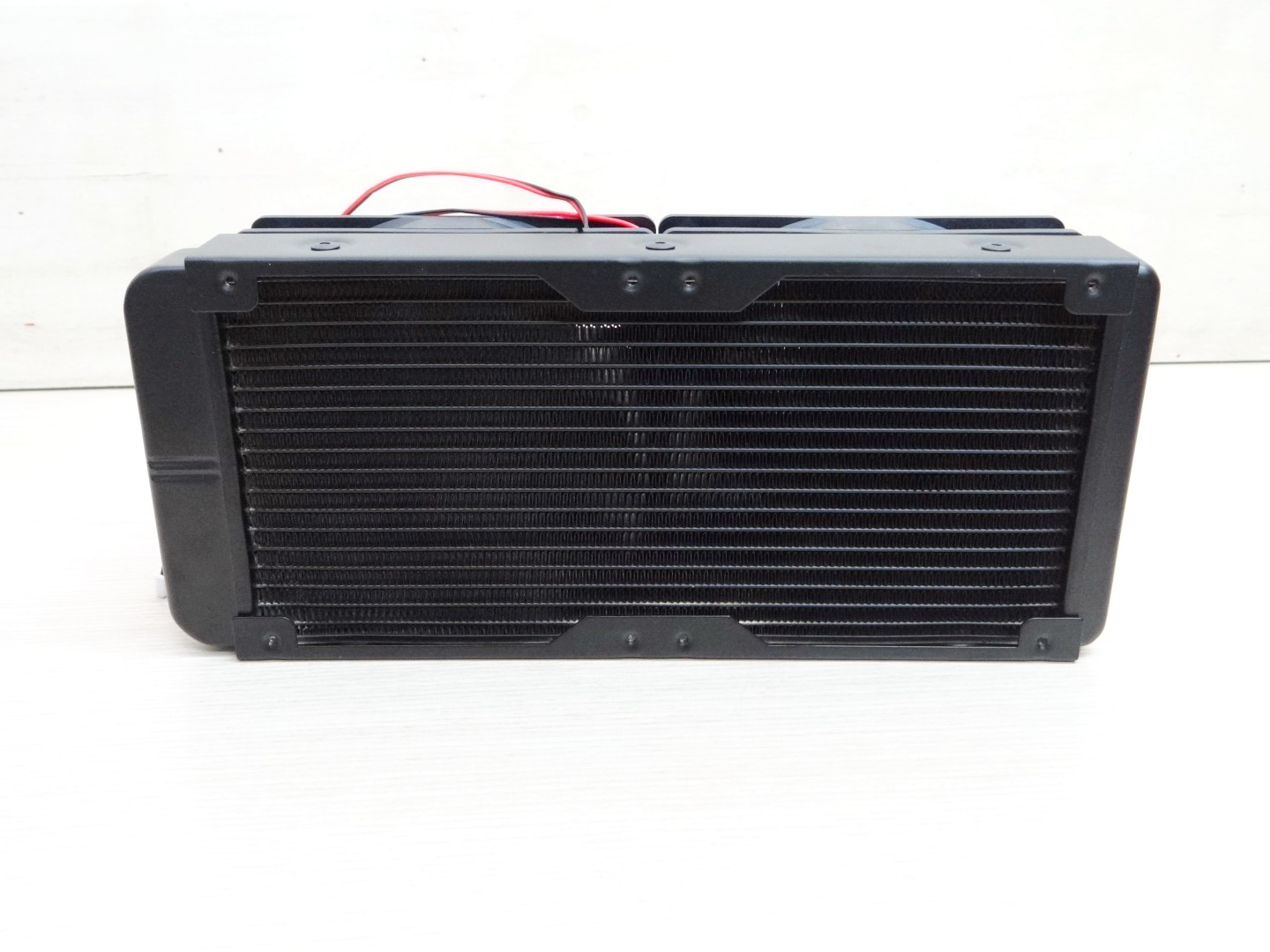 240mm Aluminum Radiator Water Cooling 18 Tube Heat Exchanger (หัวจุก 10mm) + 2 Fans 12V DC