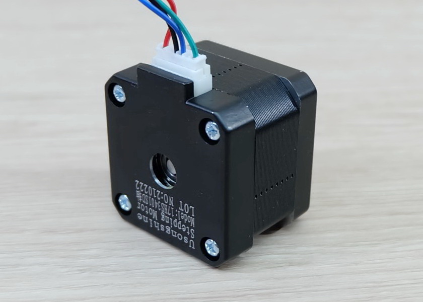 Usongshine - Stepper Motor (Nema17) แรงบิด 29 N.cm 1A (17HS3401S) Black End