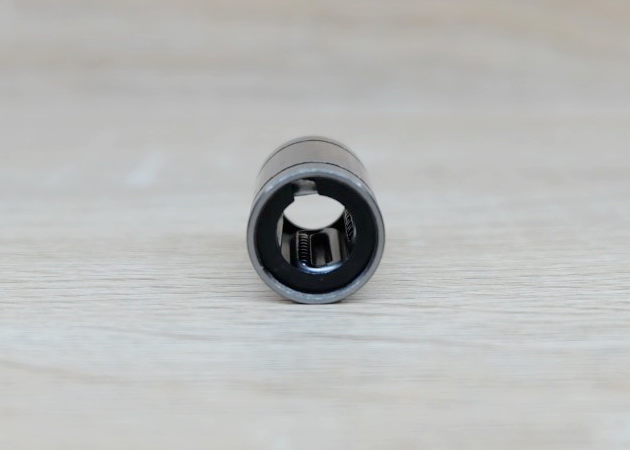 LM8GA Steel Retainer Linear Ball Bearing (Long-Life)