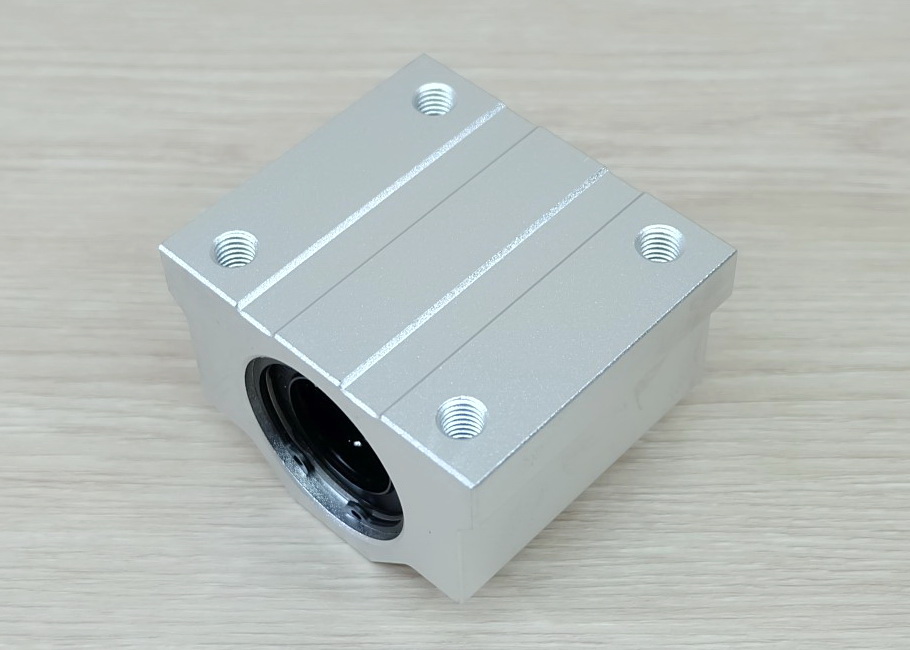 SCS25UU Linear Ball Bearing Block 25mm