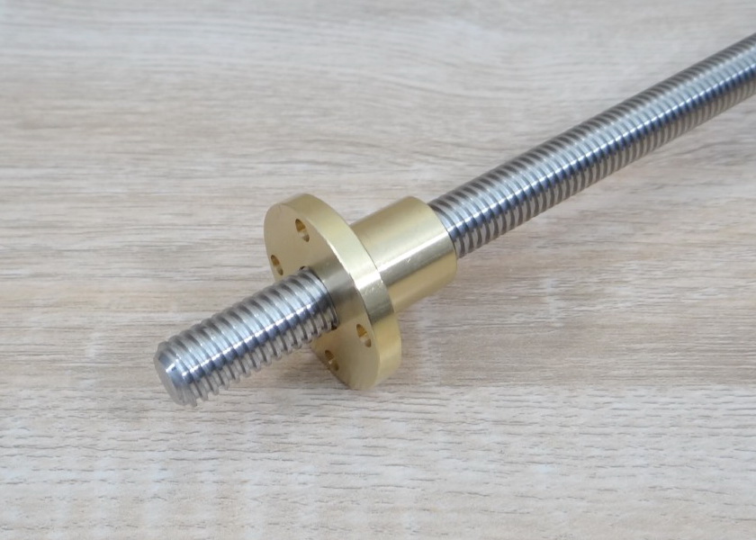 T12 Lead Screw Dia 12mm ยาว 1000mm (Lead 4mm) + Copper Nut