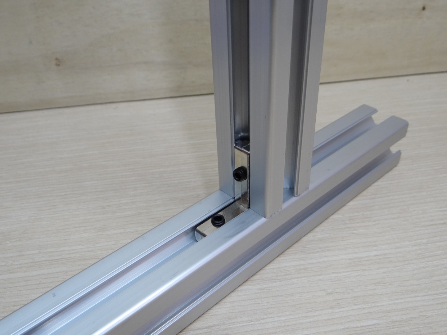 Inner Bracket สำหรับ Series 40 Alu Profile + น็อตยึด M6