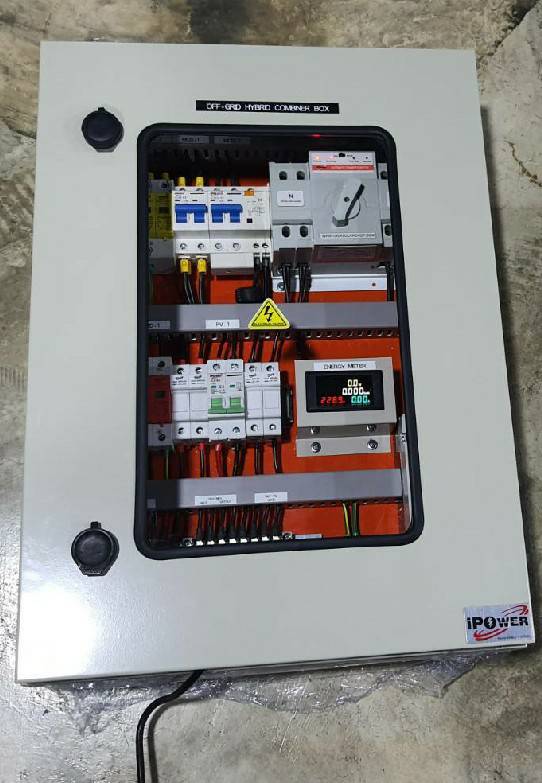 Combiner Box Off Grid 2String ATS 63A ตู้หน้าใสพร้อมจอ