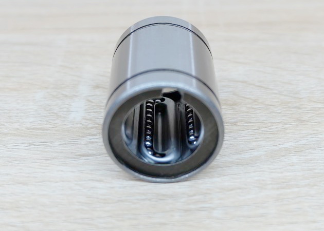 LM20GA Steel Retainer Linear Ball Bearing (Long-Life)