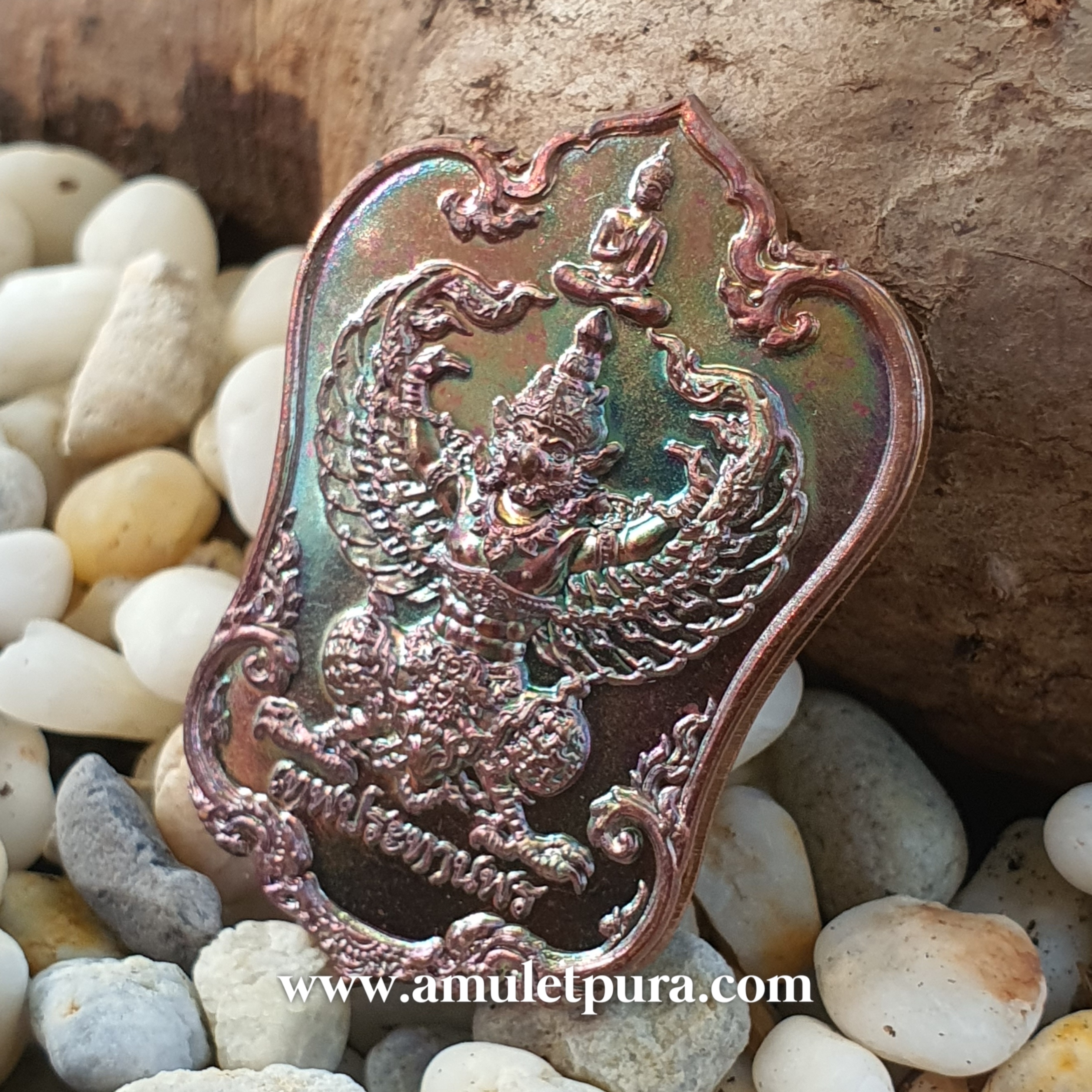 พญาครุฑสุเรนทรชิต(เนื้อแดงเทวฤทธิ์พราวรุ้ง)รุ่นเทพประทานพร ปี61 หลวงปู่ประสิทธิ์ สำนักสงฆ์ภูเขาแก้วเทพนิมิต(เขื่อนแม่งัดสมบูรณ์ชล)จ.เชียงใหม่(มีโค้ด หมายเลข๒๙๗)