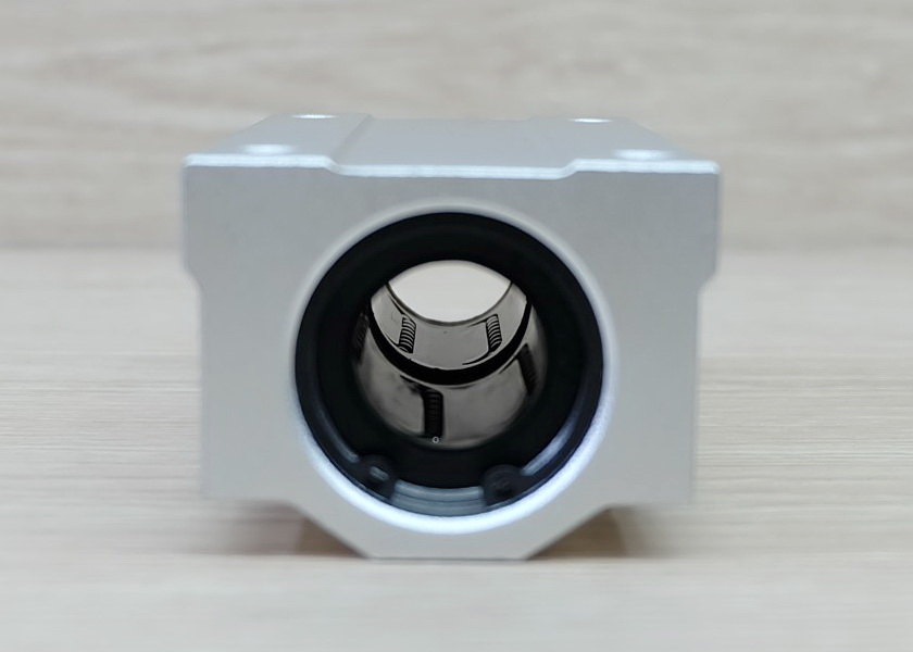 SCS20LUU Linear Ball Bearing Block 20mm