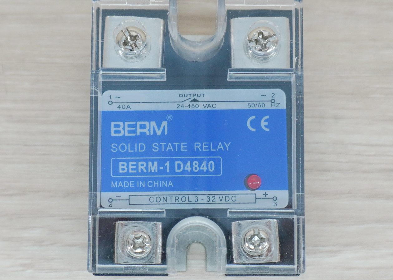 BERM-1 D4840 Solid State Relay, SSR 40A input 3-32VDC output 24-480VAC
