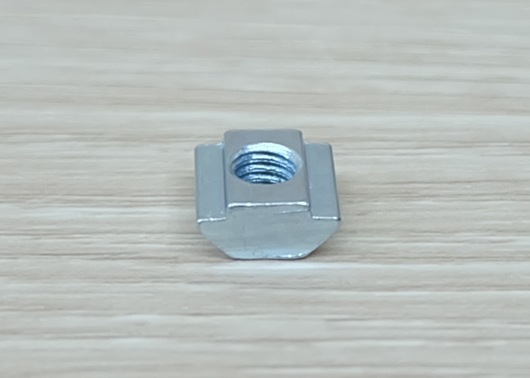 T-Nut M5 (20 ตัว/ชุด) สำหรับ Series 20 Alu Profile
