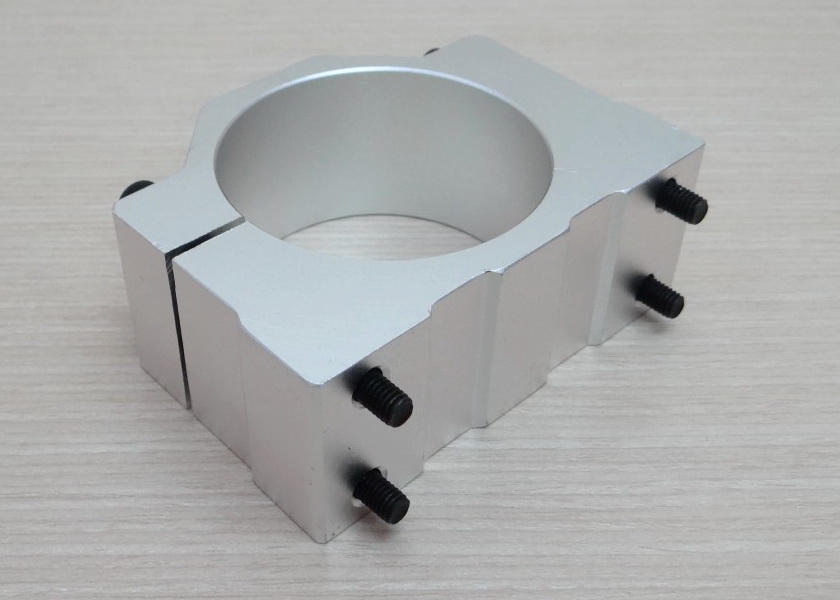 65mm Spindle Motor Clamp Mount Bracket 40x102x78mm - Screw M6