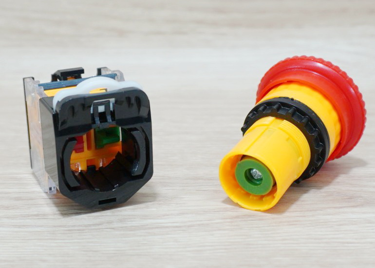 LA38-11ZS Emergency Stop Push Button Switch (1NO/1NC) AC440V(Max) 10A