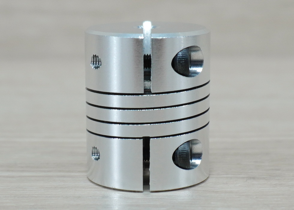 6.35 x 8 mm RB-Flexible Shaft Coupling D25 L30 mm (Hex Screw)