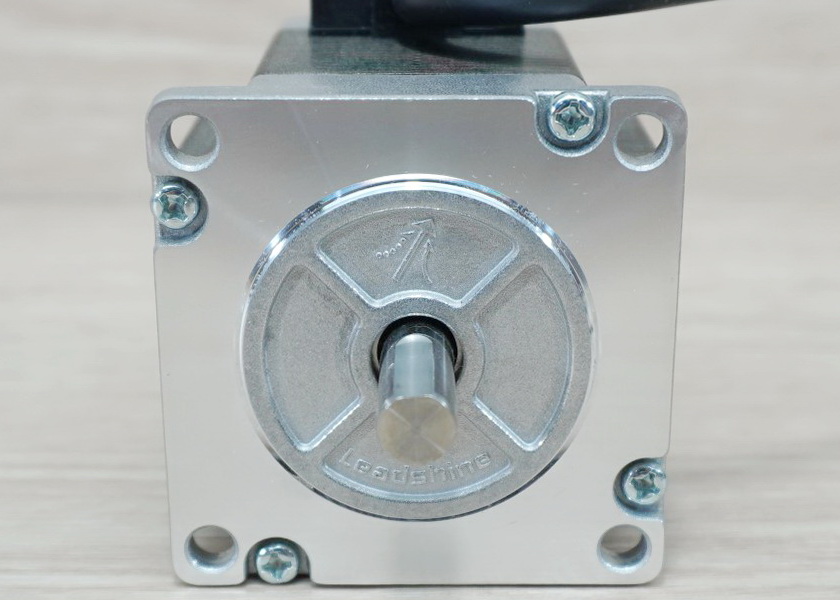 Leadshine - Stepper Motor (Nema 23) แรงบิด 1.3N.m 4A Shaft 8mm (57CM13-0-I8) 40cm Cable