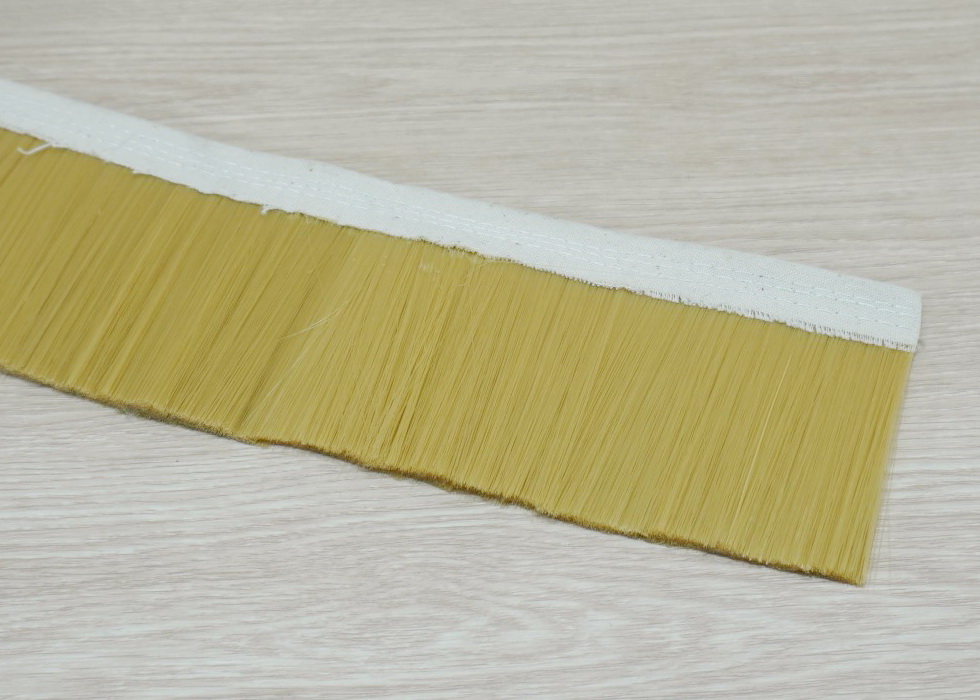 แปรงดักฝุ่น 100mm x 1M Nelon Brush Vacuum Cleaner (Gold)