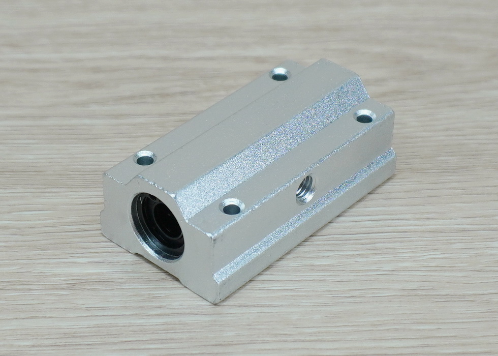 SCS8LUU Linear Ball Bearing Block 8mm