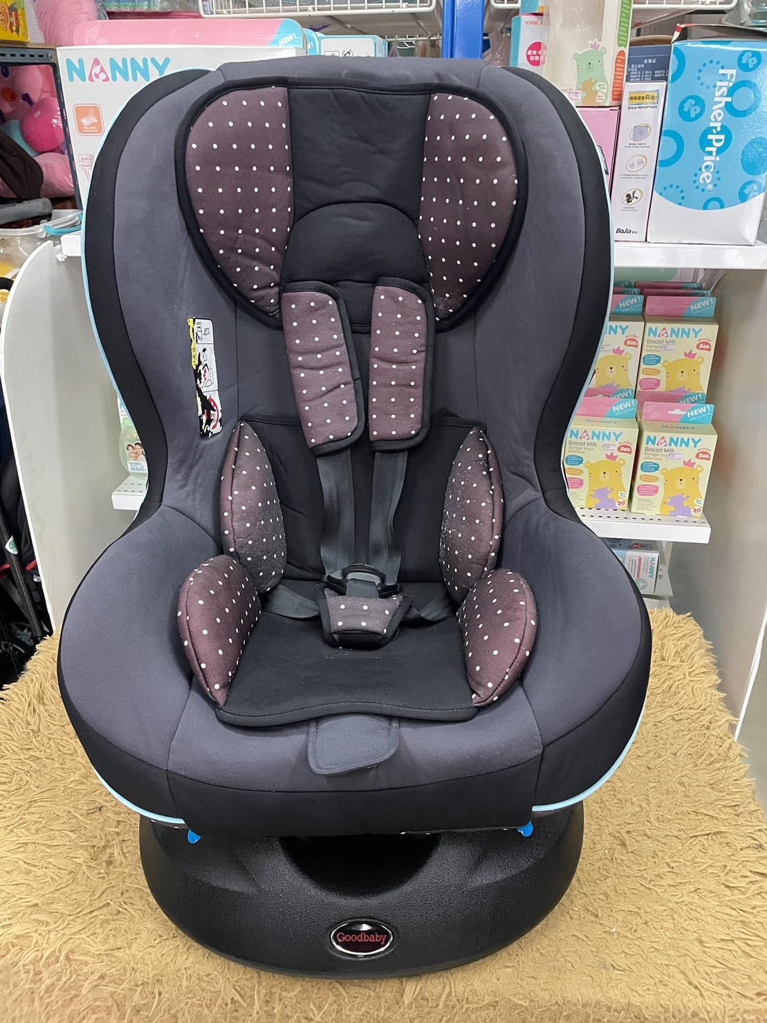 Goodbaby คาร์ซีท Goodbaby รุ่นเบาะกว้าง สำหรับน้องตัวโต 0-6 ขวบ สภาพสวย 85% รุ่นขายดีมาก