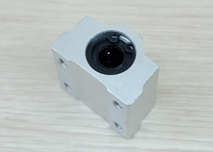 SCS10UU Linear Ball Bearing Block 10mm