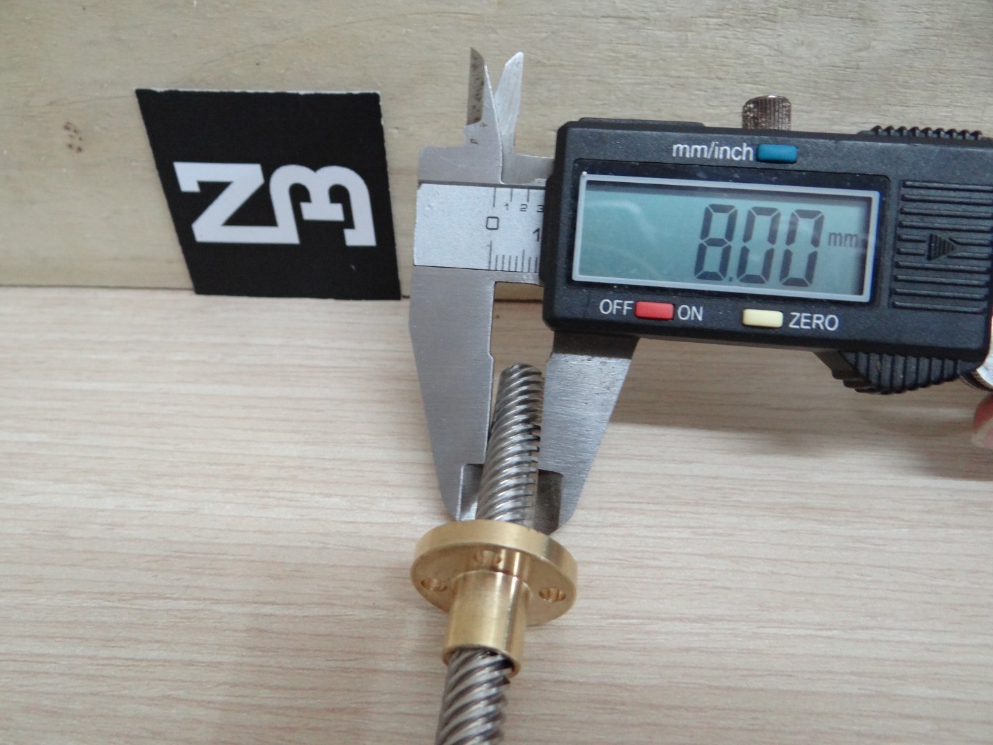 T8 Lead Screw Dia 8mm ยาว 600mm (Lead 12mm) + Copper Nut