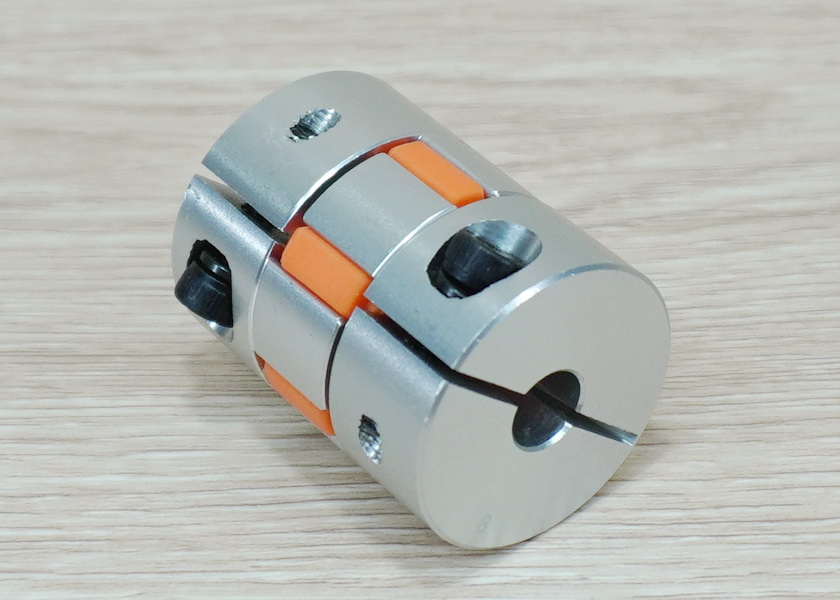 8 x 8 mm XB-Plum Flexible Shaft Coupling D30 L40