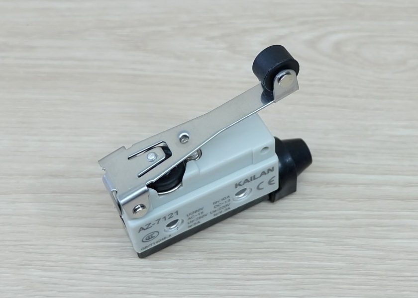 AZ-7121 Waterproof Micro Limit Switch - Long Lever Roller (Silver Contact)
