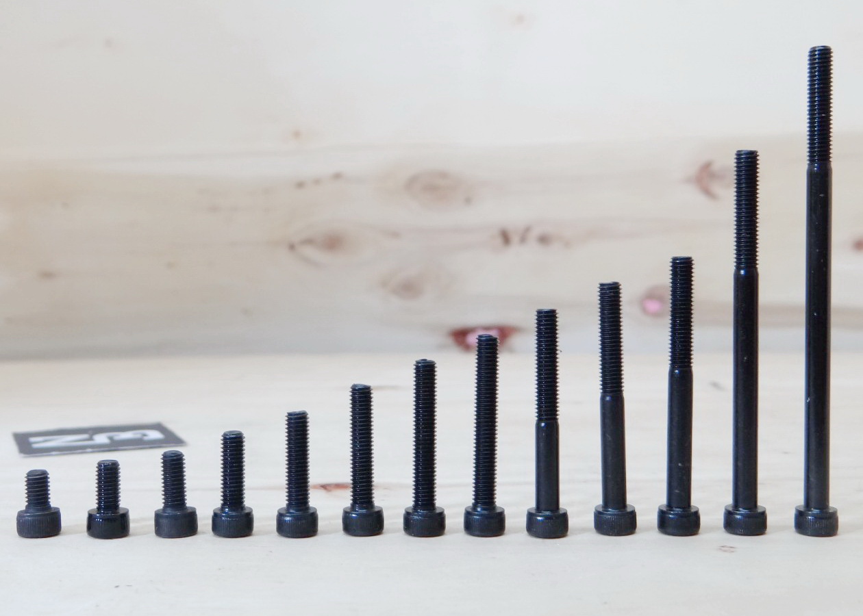 สกรูหัวจมดำ Screw M8 ยาว 20mm (10ตัว/ถุง)