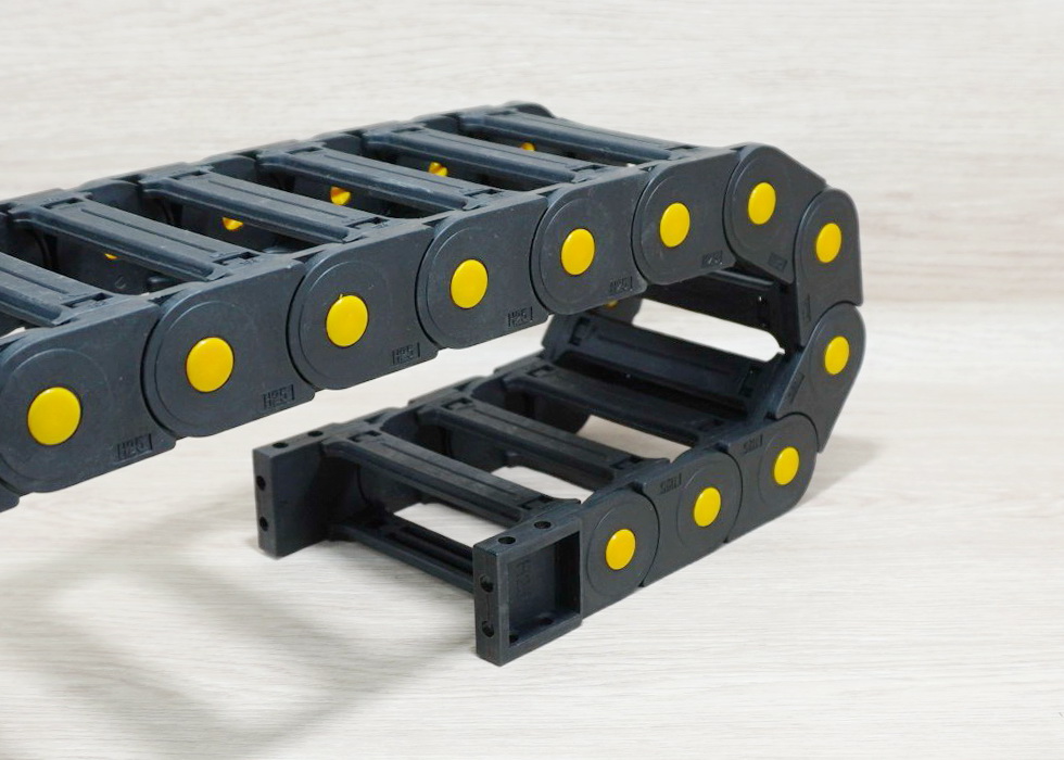 25 X 103 mm Cable Drag Chain R55mm ยาว 1M และ End Connectors (Bridge opening)
