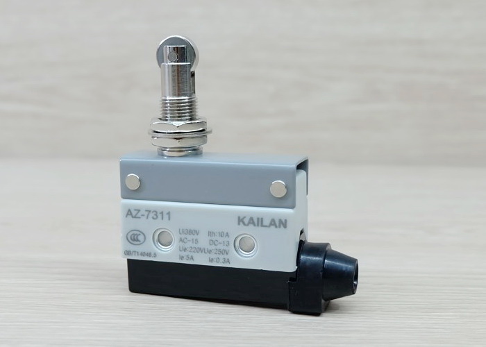 AZ-7311 Waterproof Micro Limit Switch - Horizontal Straight Roller Metal (Silver Contact)