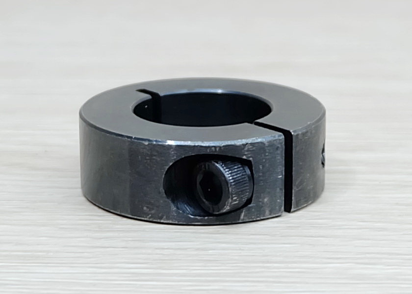 SCS 25x45x15 mm (IDxODxThickness) 45 Steel - Open type optical axis fixing ring