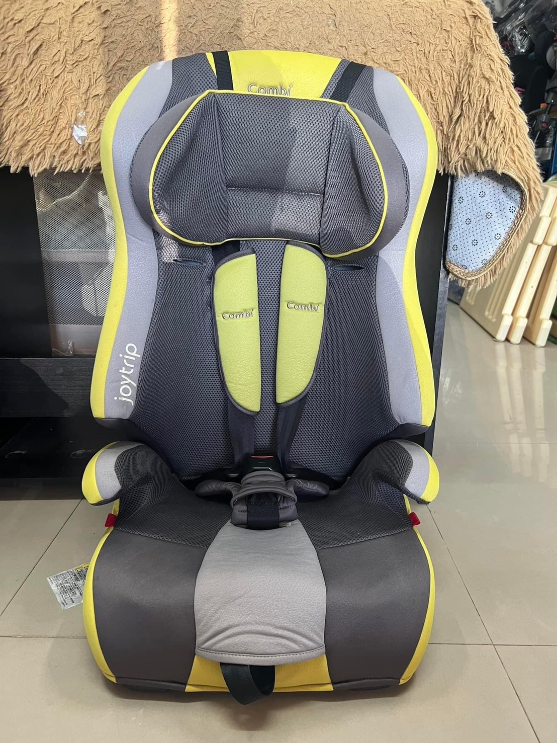 COMBI คาร์ซีท รุ่น Joytrip แบรนด์สินค้าสำหรับเด็ก COMBI ที่คุณพ่อคุณแม่ไว้วางใจ