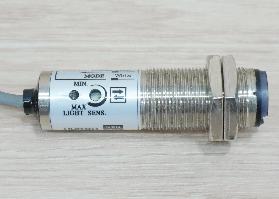 CDD-40N Photoelectric Switch 10-40cm Detection Range Adjust (NPN, NO/NC)