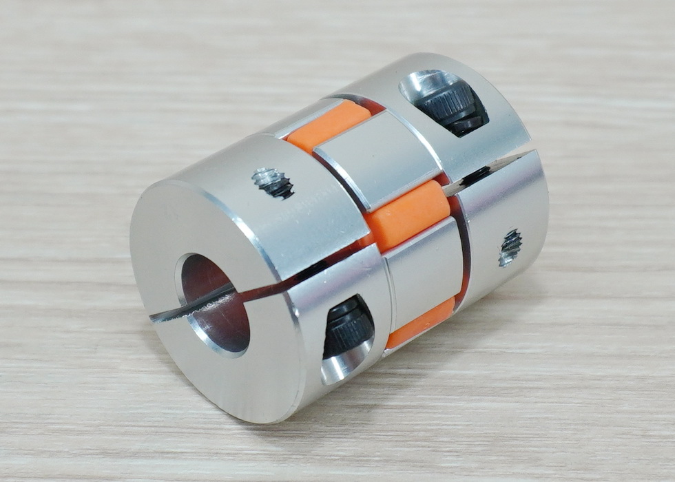 12 x 14 mm XB-Plum Flexible Shaft Coupling D30 L40
