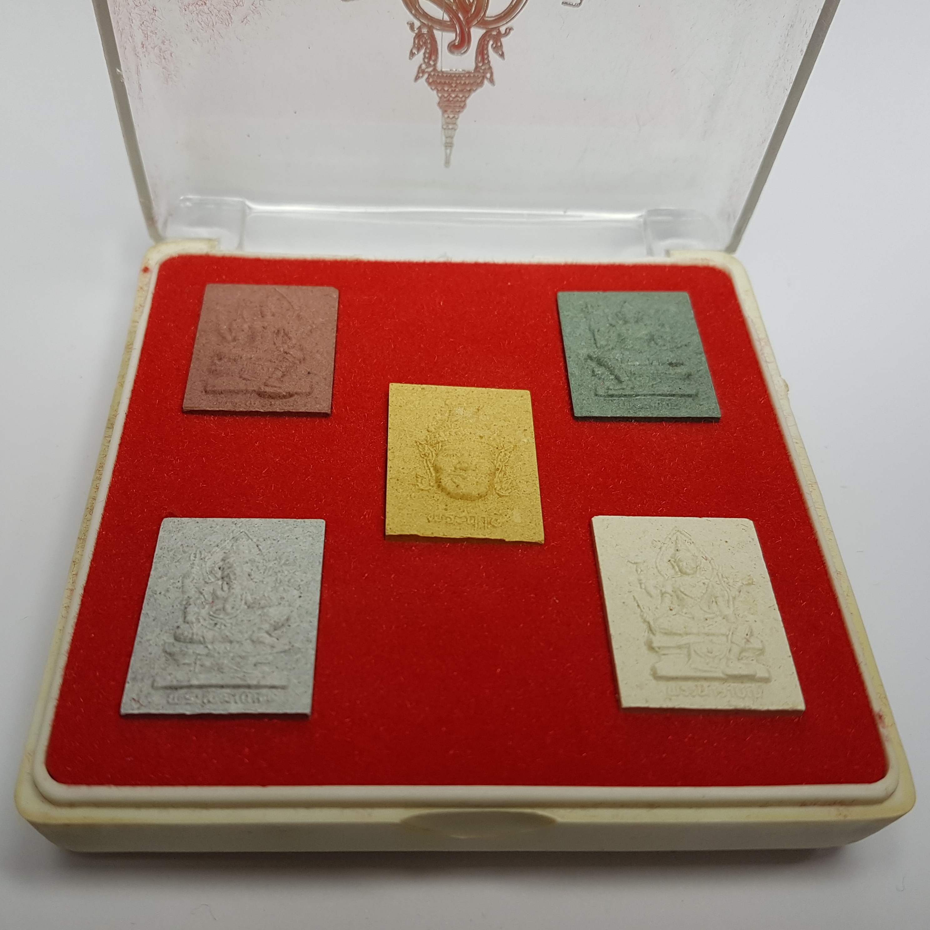 พระชุดเทพมงคล พระศิวะ พระนารายณ์ พระพรหม พระพิฆเนศ พระฤาษี(ผงพุทธคุณ)รุ่นเฉลิมพระชนมพรรษา 6 รอบ ปี47 สภาผู้แทนราษฎร