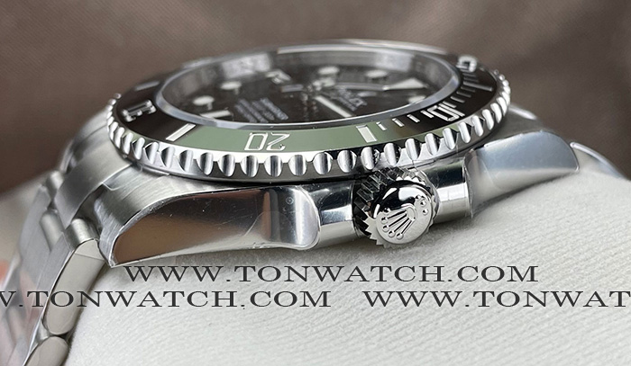 ROLEX SUBMARINER NODATE 40 MM. VSF